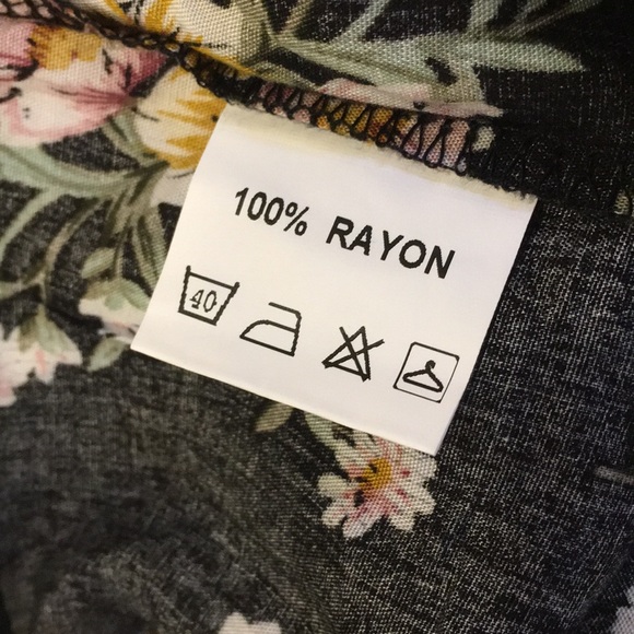 💕HP💕Nalati floral rayon romper size medium - Picture 8 of 12